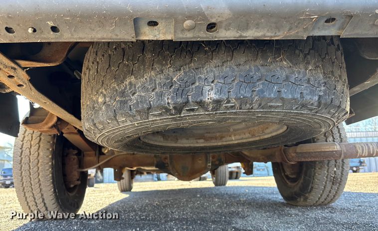 image for item OE9348 1999 Ford E350 van