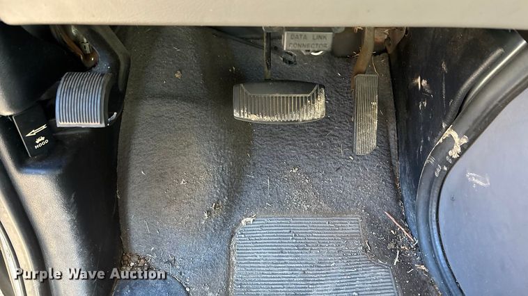 image for item OE9348 1999 Ford E350 van