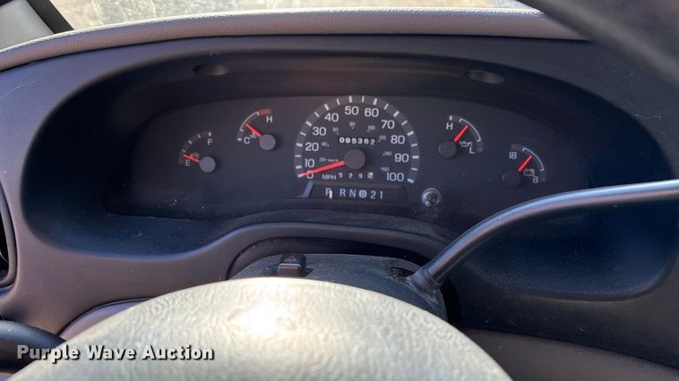 image for item OE9348 1999 Ford E350 van