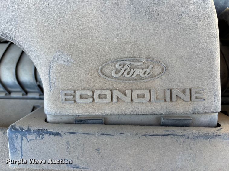 image for item OE9348 1999 Ford E350 van