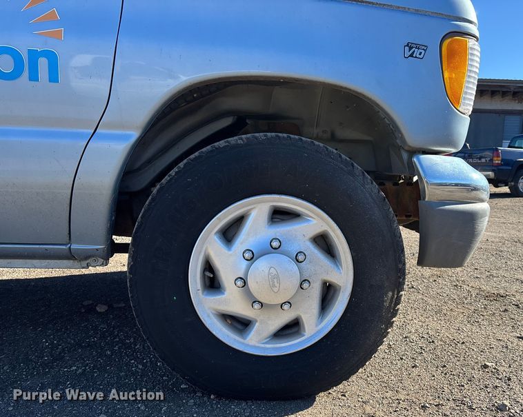 image for item OE9348 1999 Ford E350 van