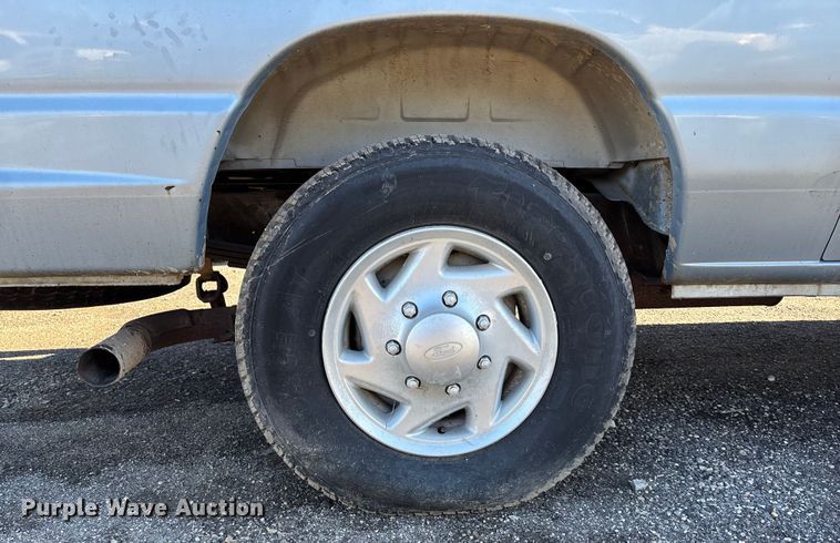 image for item OE9348 1999 Ford E350 van