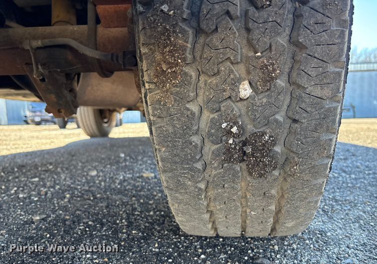 image for item OE9348 1999 Ford E350 van