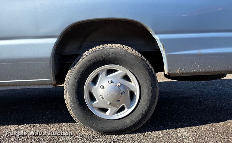 image for item OE9348 1999 Ford E350 van