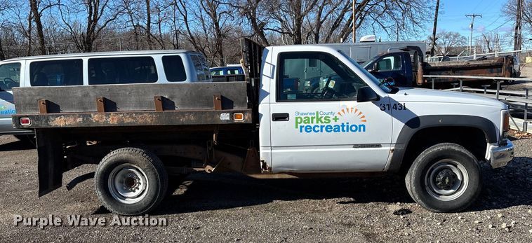 image for item OE9349 2000 Chevrolet K2500 dump bed pickup truck