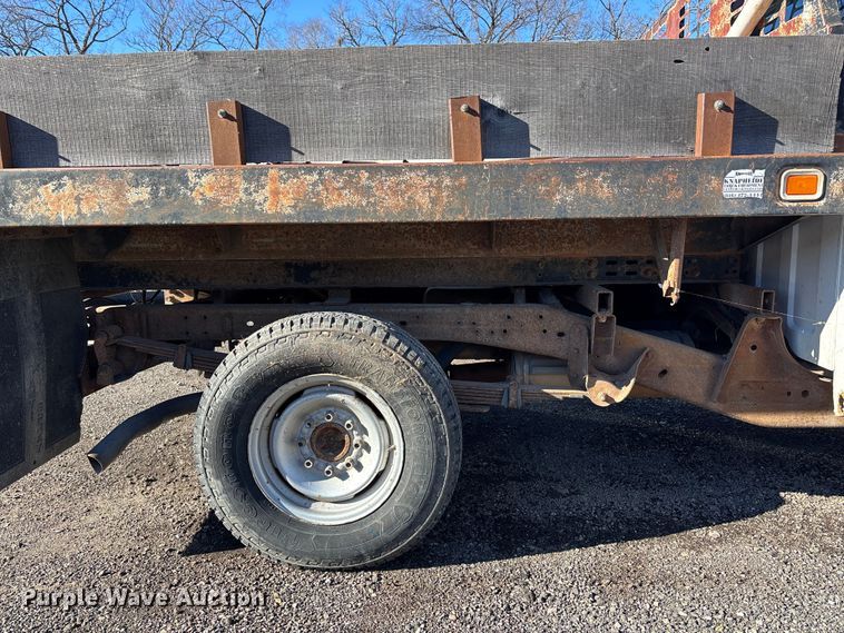 image for item OE9349 2000 Chevrolet K2500 dump bed pickup truck