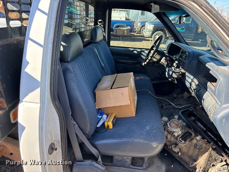 image for item OE9349 2000 Chevrolet K2500 dump bed pickup truck