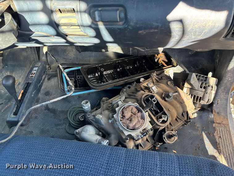 image for item OE9349 2000 Chevrolet K2500 dump bed pickup truck