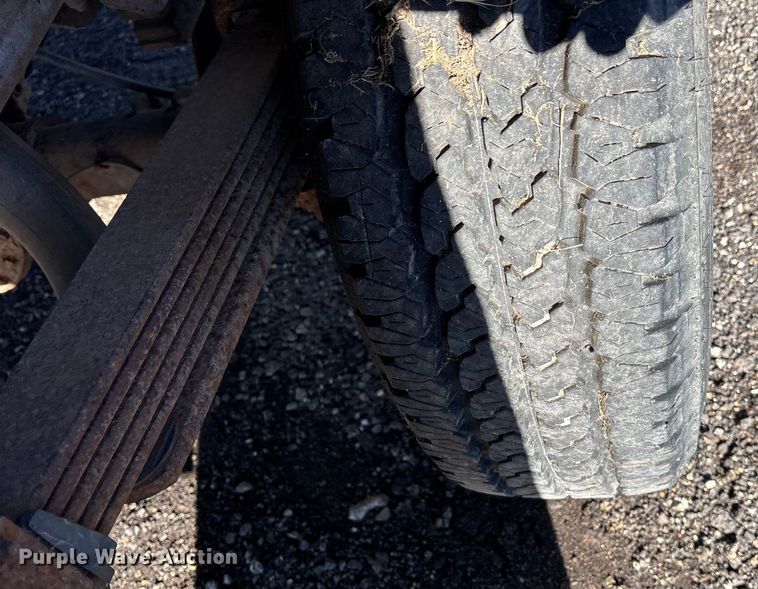 image for item OE9349 2000 Chevrolet K2500 dump bed pickup truck