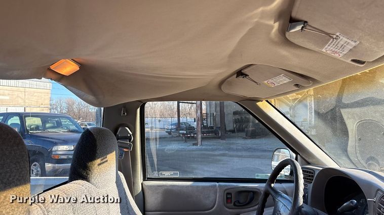 image for item OE9350 1998 Chevrolet S10 pickup truck