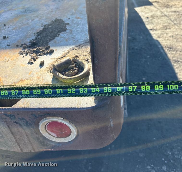 image for item OE9352 2006 Ford F450 dump truck