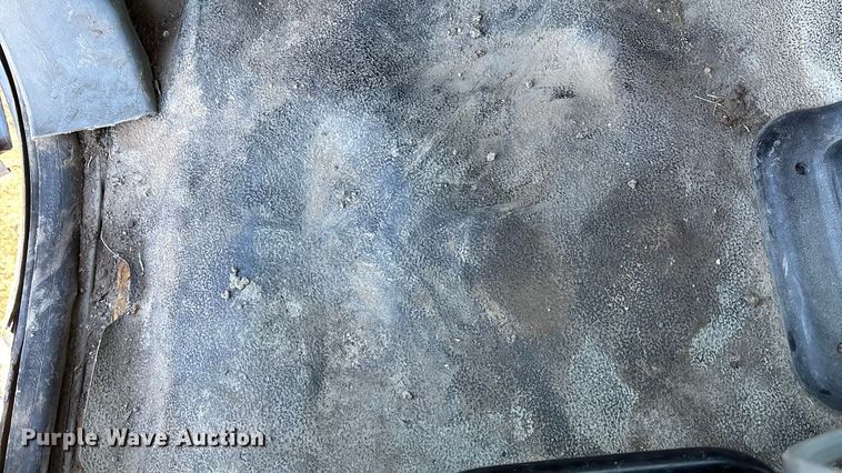 image for item OE9352 2006 Ford F450 dump truck