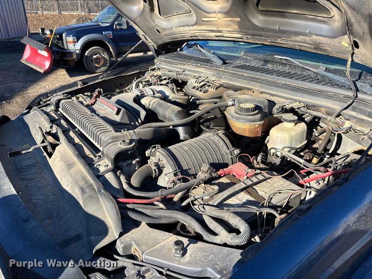 image for item OE9352 2006 Ford F450 dump truck