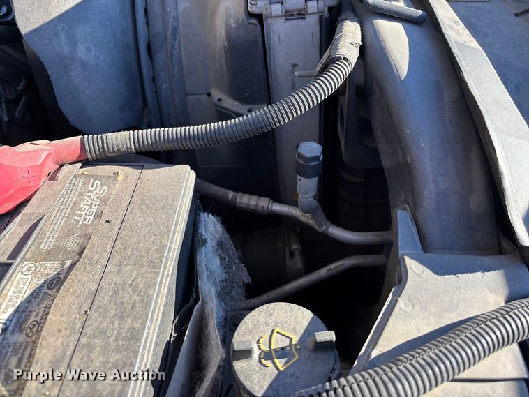 image for item OE9352 2006 Ford F450 dump truck