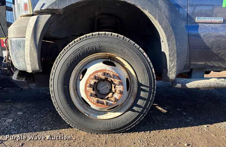 image for item OE9352 2006 Ford F450 dump truck