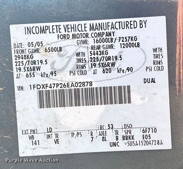 image for item OE9352 2006 Ford F450 dump truck