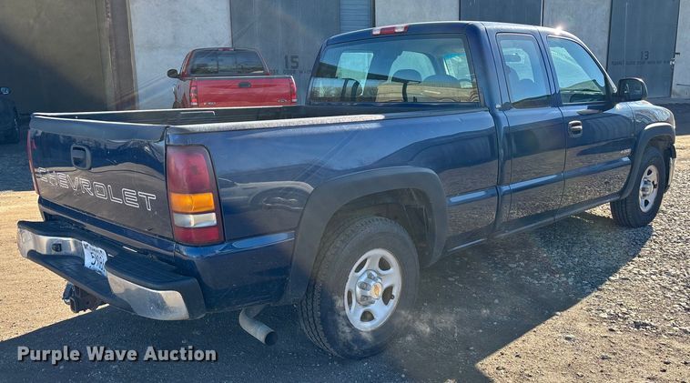 image for item OE9354 2002 Chevrolet Silverado 1500 Ext. Cab pickup truck