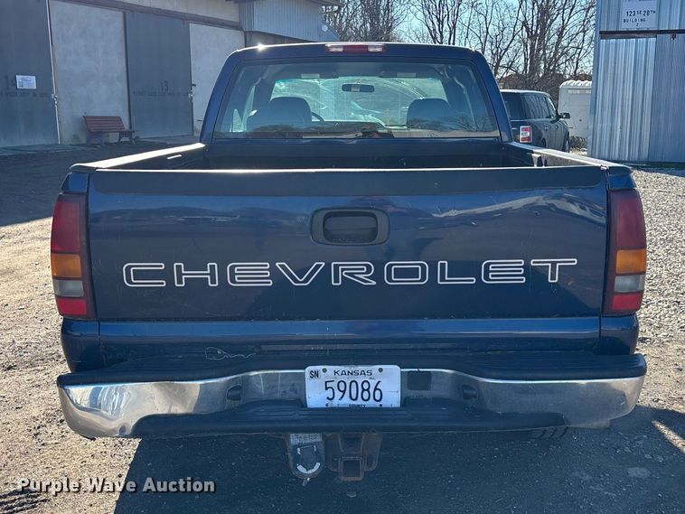 image for item OE9354 2002 Chevrolet Silverado 1500 Ext. Cab pickup truck