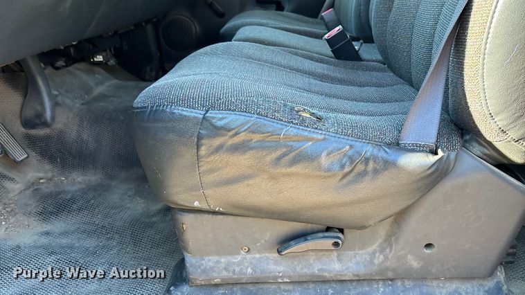 image for item OE9354 2002 Chevrolet Silverado 1500 Ext. Cab pickup truck