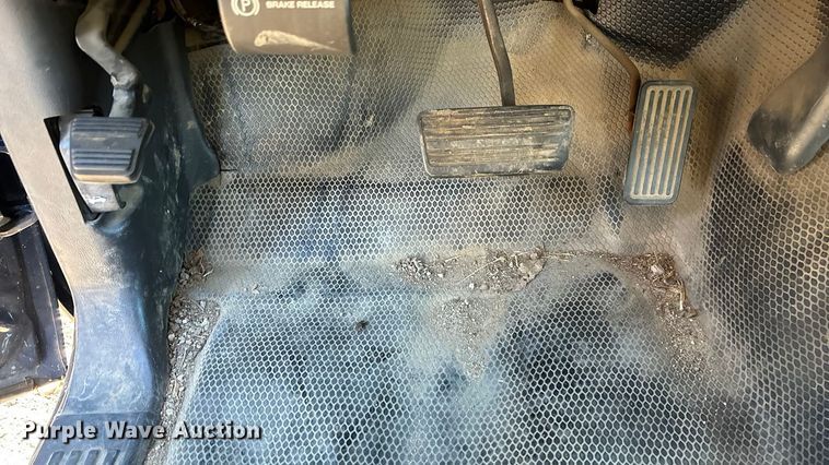 image for item OE9354 2002 Chevrolet Silverado 1500 Ext. Cab pickup truck