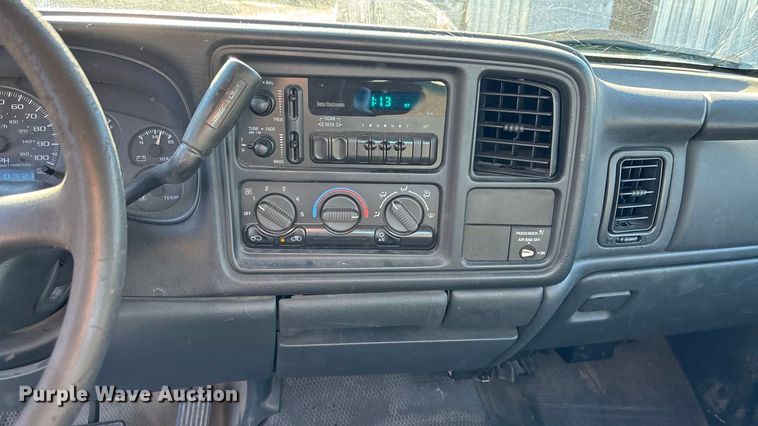 image for item OE9354 2002 Chevrolet Silverado 1500 Ext. Cab pickup truck