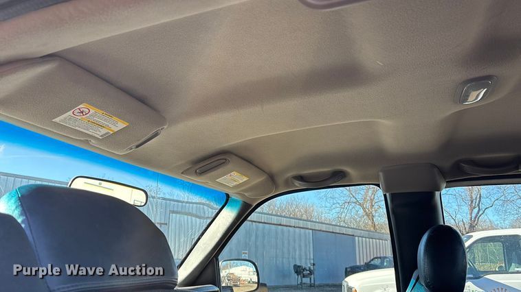 image for item OE9354 2002 Chevrolet Silverado 1500 Ext. Cab pickup truck