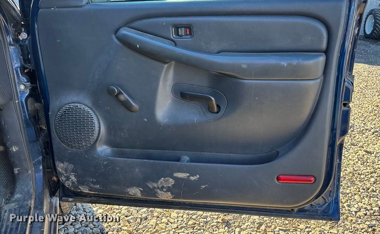 image for item OE9354 2002 Chevrolet Silverado 1500 Ext. Cab pickup truck