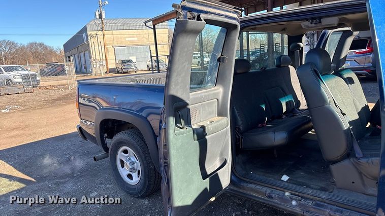 image for item OE9354 2002 Chevrolet Silverado 1500 Ext. Cab pickup truck