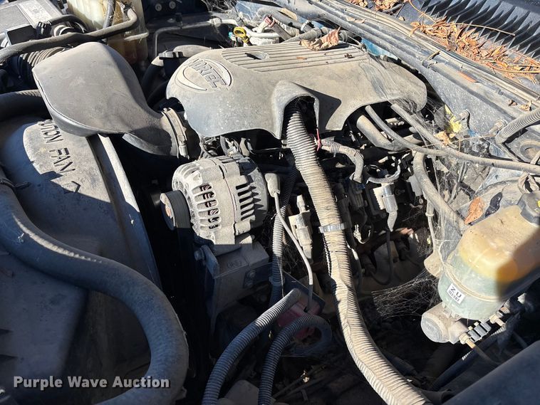 image for item OE9354 2002 Chevrolet Silverado 1500 Ext. Cab pickup truck