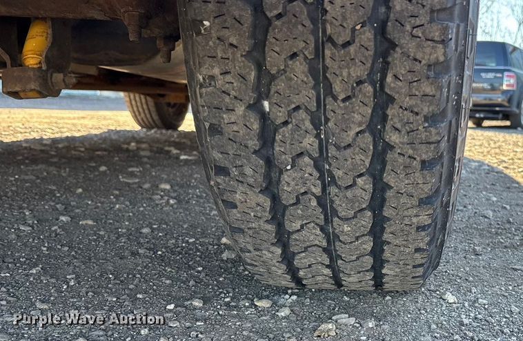 image for item OE9354 2002 Chevrolet Silverado 1500 Ext. Cab pickup truck