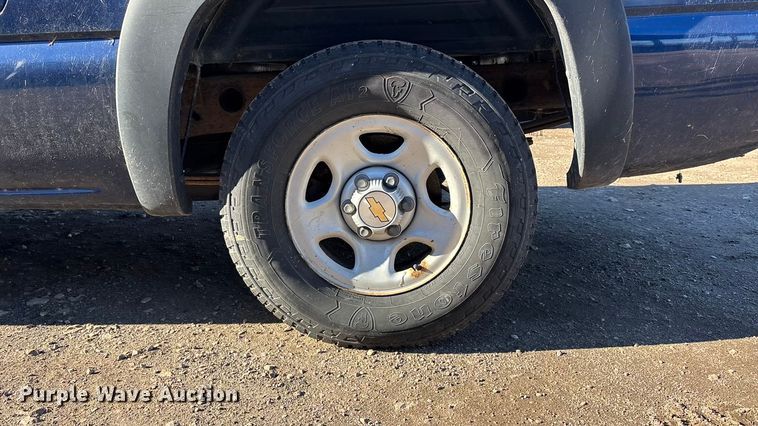 image for item OE9354 2002 Chevrolet Silverado 1500 Ext. Cab pickup truck