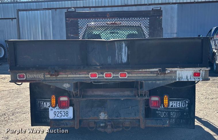 image for item OE9355 2003 Chevrolet Silverado 3500 dump bed pickup truck