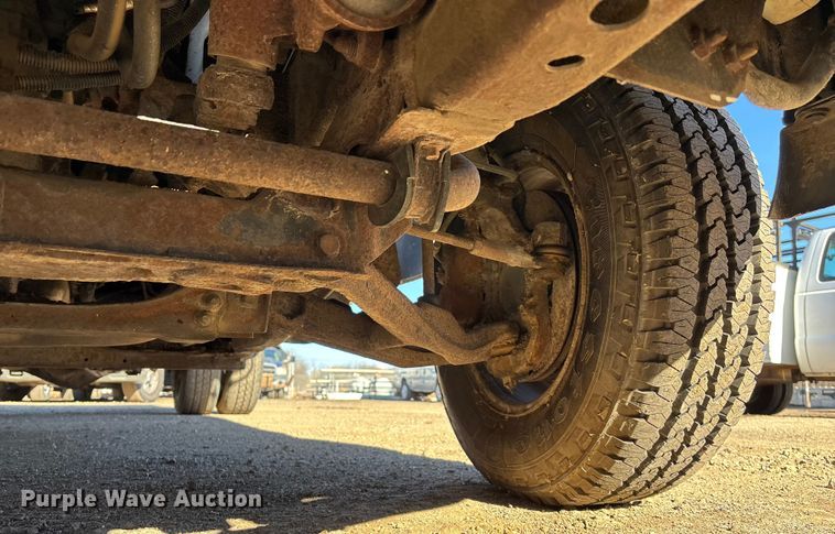 image for item OE9355 2003 Chevrolet Silverado 3500 dump bed pickup truck