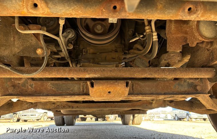 image for item OE9355 2003 Chevrolet Silverado 3500 dump bed pickup truck