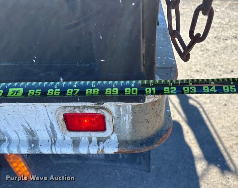 image for item OE9355 2003 Chevrolet Silverado 3500 dump bed pickup truck