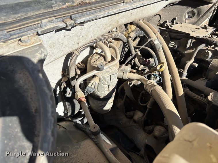 image for item OE9355 2003 Chevrolet Silverado 3500 dump bed pickup truck