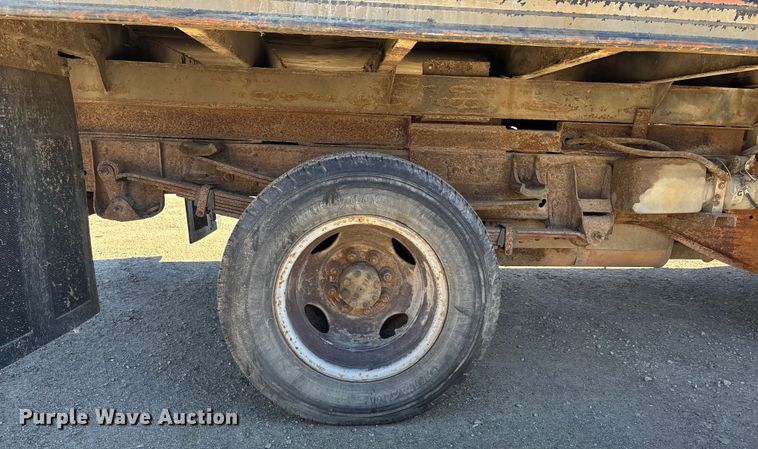 image for item OE9355 2003 Chevrolet Silverado 3500 dump bed pickup truck