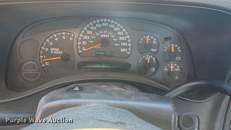 image for item OE9358 2004 Chevrolet Silverado 1500 Ext. Cab pickup truck