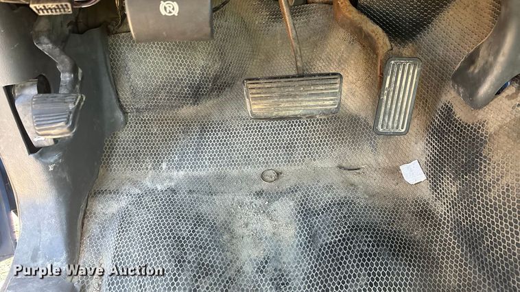 image for item OE9358 2004 Chevrolet Silverado 1500 Ext. Cab pickup truck