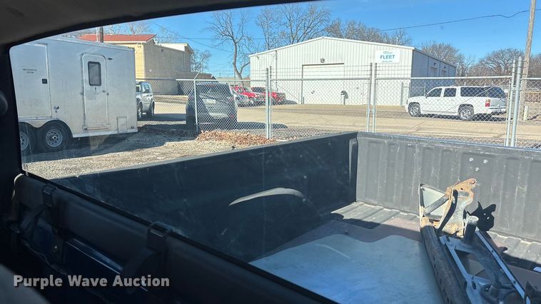 image for item OE9358 2004 Chevrolet Silverado 1500 Ext. Cab pickup truck