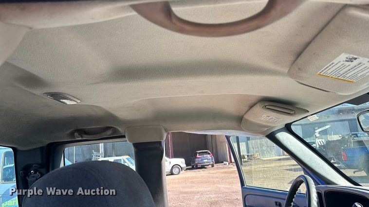 image for item OE9358 2004 Chevrolet Silverado 1500 Ext. Cab pickup truck