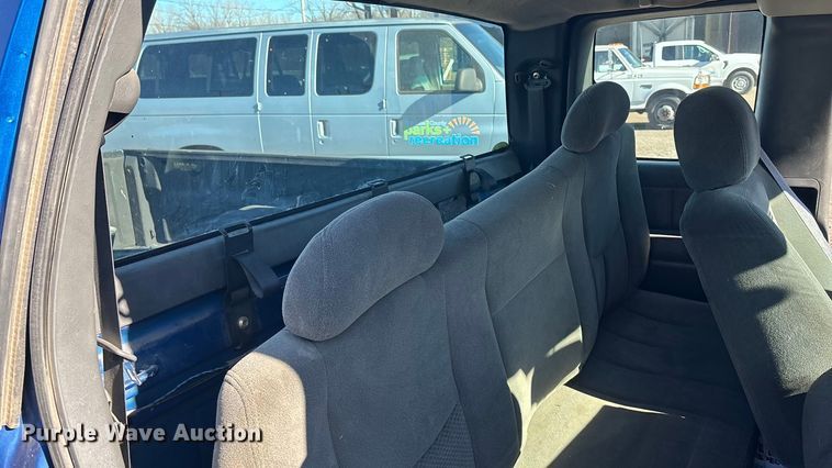 image for item OE9358 2004 Chevrolet Silverado 1500 Ext. Cab pickup truck