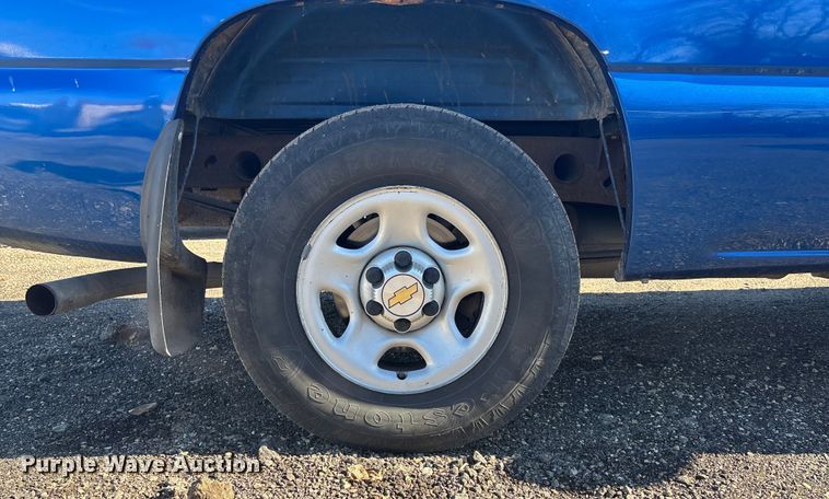 image for item OE9358 2004 Chevrolet Silverado 1500 Ext. Cab pickup truck