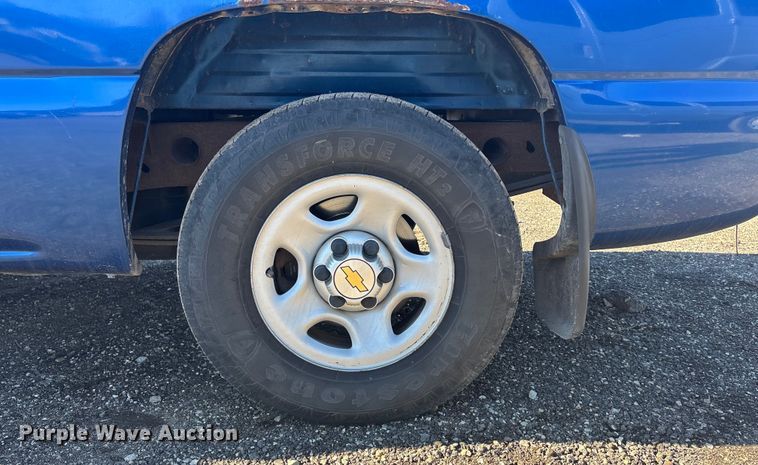 image for item OE9358 2004 Chevrolet Silverado 1500 Ext. Cab pickup truck