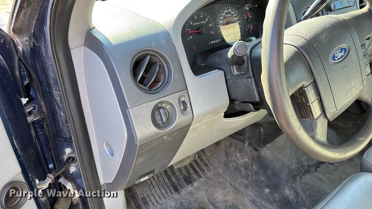 image for item OE9361 2008 Ford F150 Ext. Cab pickup truck