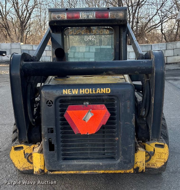 image for item OE9379 2008 New Holland L185 skid steer loader