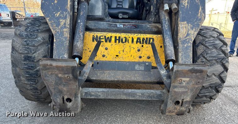 image for item OE9379 2008 New Holland L185 skid steer loader