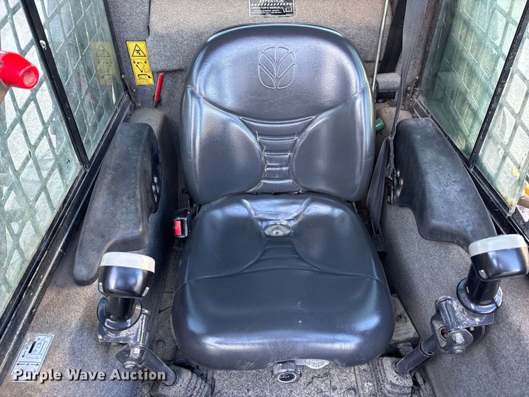 image for item OE9379 2008 New Holland L185 skid steer loader