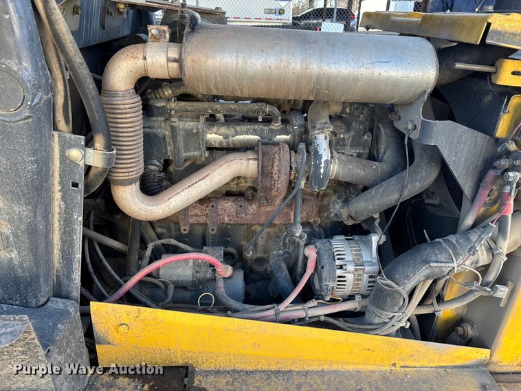 image for item OE9379 2008 New Holland L185 skid steer loader