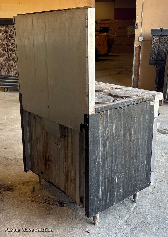 image for item OE9381 Vulcan Stainless steel oven